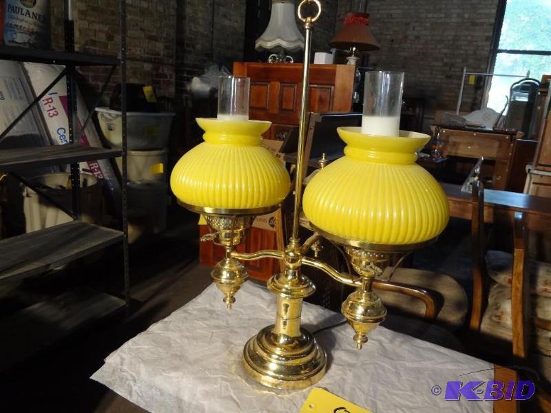 Wonderful Dual Globe Brass Lamp