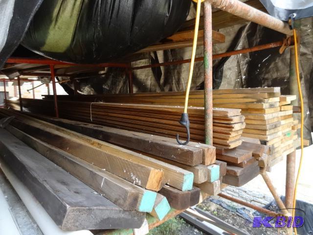 lot 106 image: Misc. Pile of Wood. Longest Pc. Is 17. Mostl...