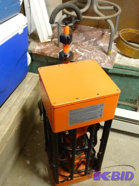 lot 132 image: Portable Double Halogen...