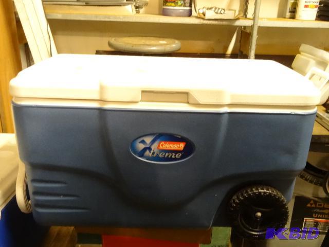 lot 133 image: Coleman Extreme Cooler on Wheels...