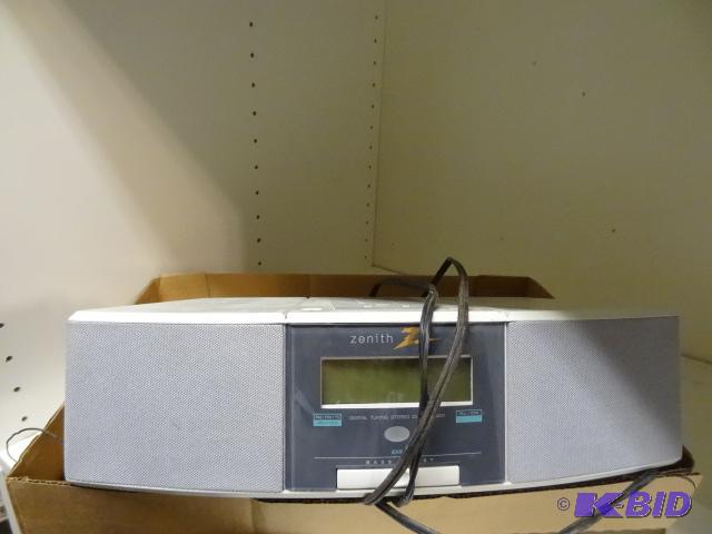 lot 166 image: Zenith AM FM Clock Radio...