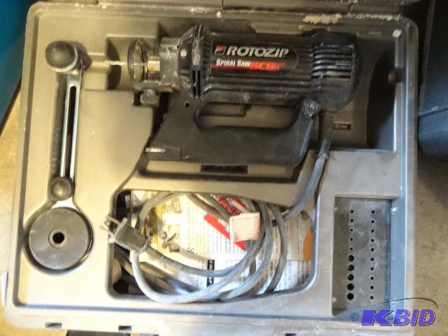 lot 20 image: Roto Zip Spiral Saw. SCS01...