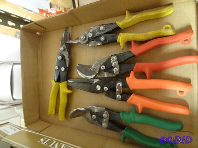 lot 237 image: 5 Tin Snips...