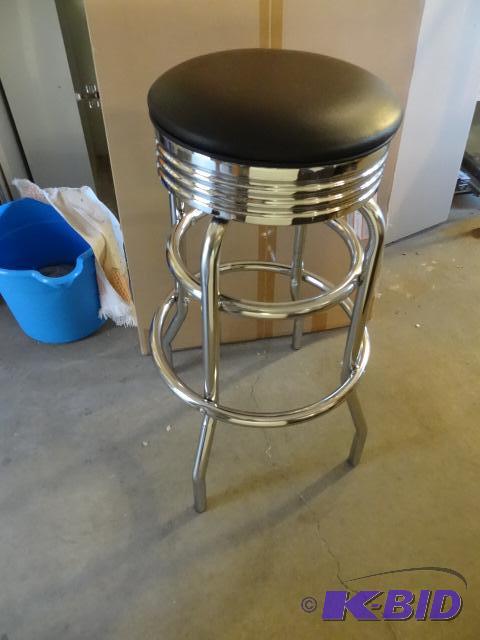 lot 3 image: Heavy Duty Bar Stools, Purchsed from Gabberts...