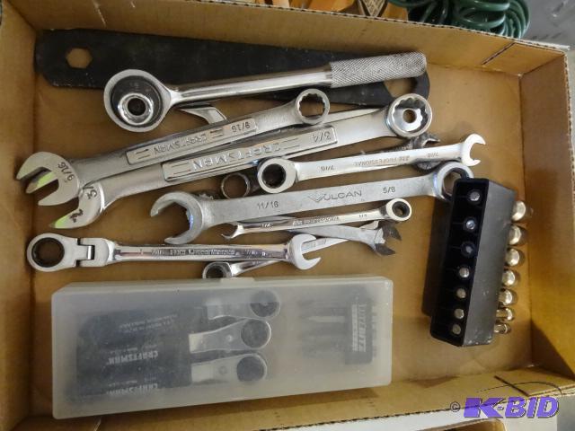 lot 30 image: Misc. Wrenches and Nut Driver Set...