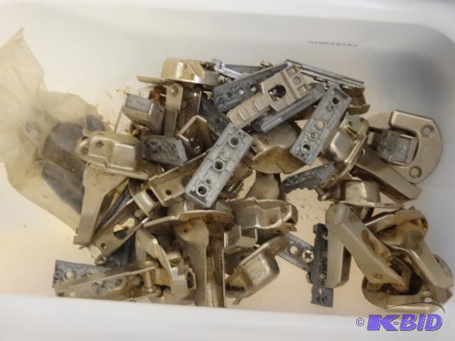 lot 304 image: Cabinet Hinges...