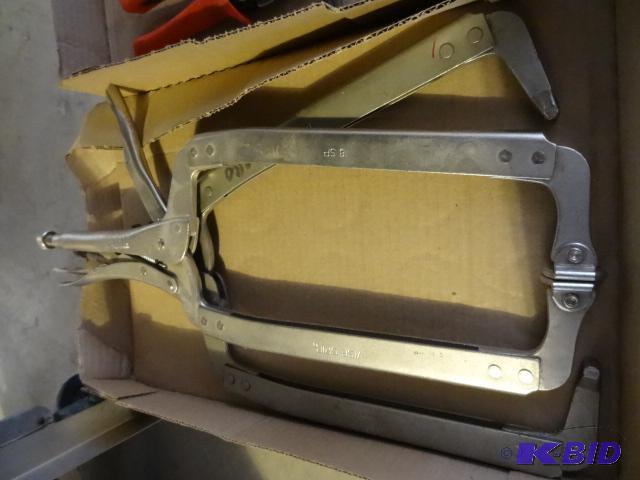 lot 47 image: Vise Grip 18" Locking Pliers. Qty. 2...