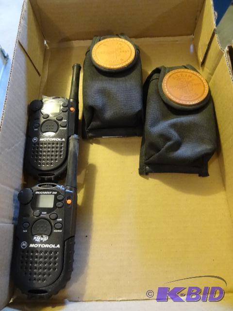 lot 48 image: 2 Motorola Talkabout 250 Walkie Talkie...