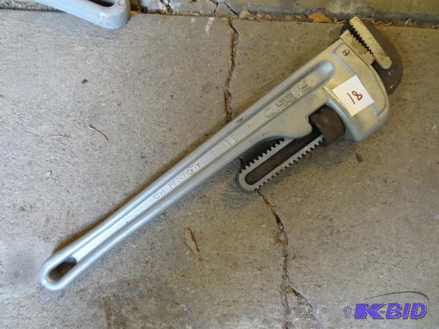 lot 81 image: Ridgid 18" Aluminum Pipe Wrench...
