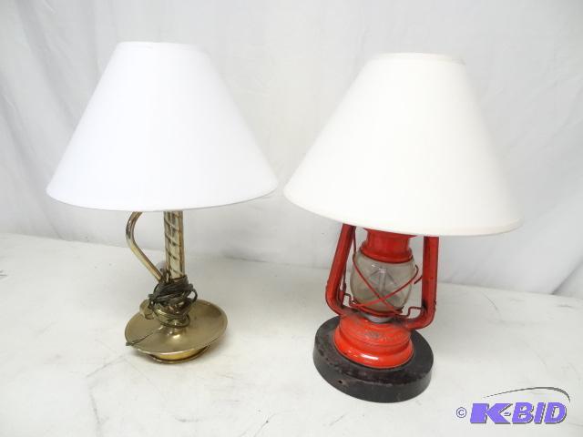 lot 124 image: Kerosene lamp. Electric lamp...