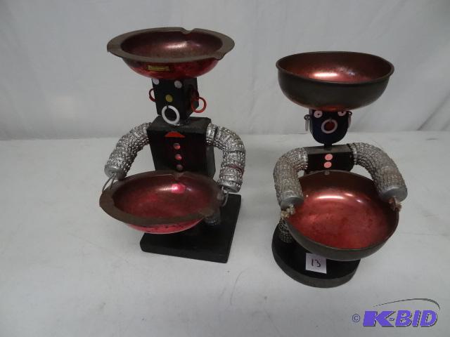 lot 13 image: 2 vintage bottle cap ash trays...