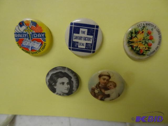 lot 207 image: Collector pins...