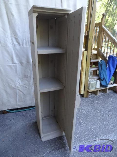 lot 3 image: Rubbermaid cabinet. 15 x 17 x 66....