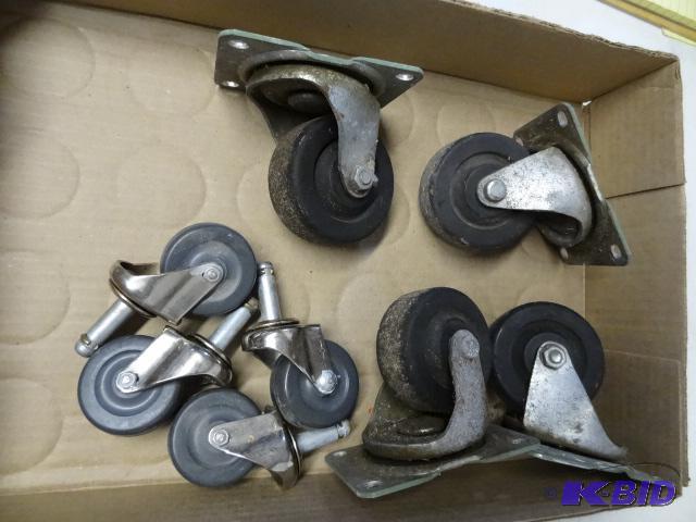 lot 76 image: Misc casters...