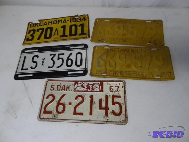 lot 87 image: 5 license plates...