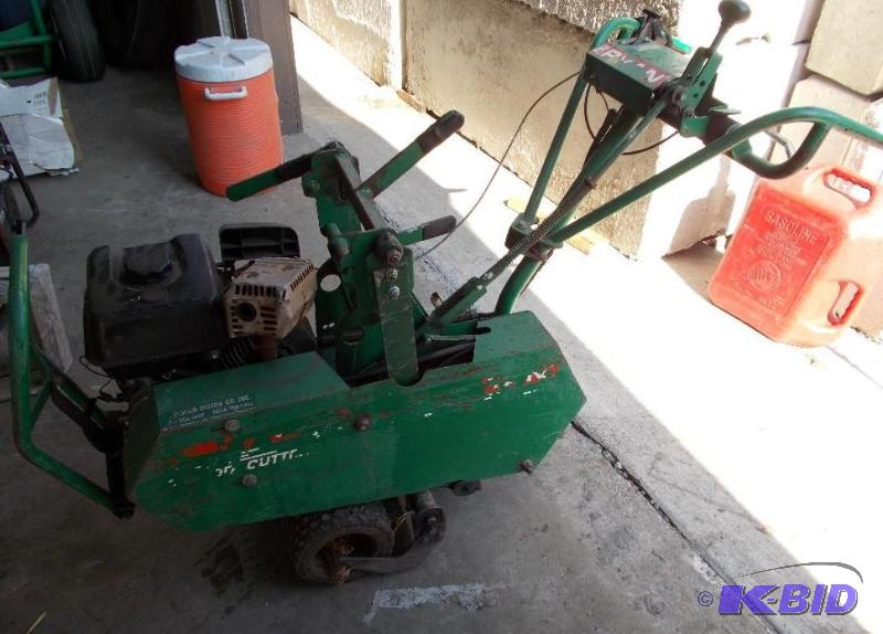 lot 10 image: Ryan Brand Power Sod Cutter    Powered By Van...