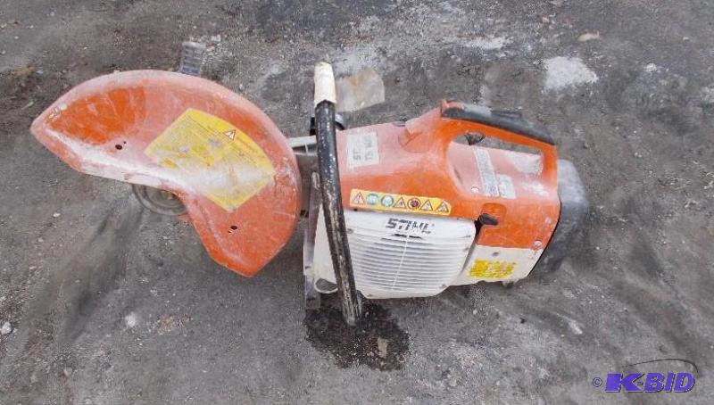 lot 20 image: Stihl Model TS400 Power Concrete Saw In Good ...