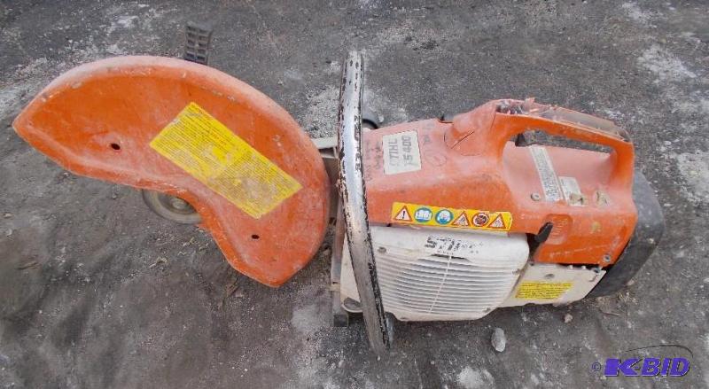 lot 21 image: Stihl Model TS400 Power Concrete Saw Has Brok...