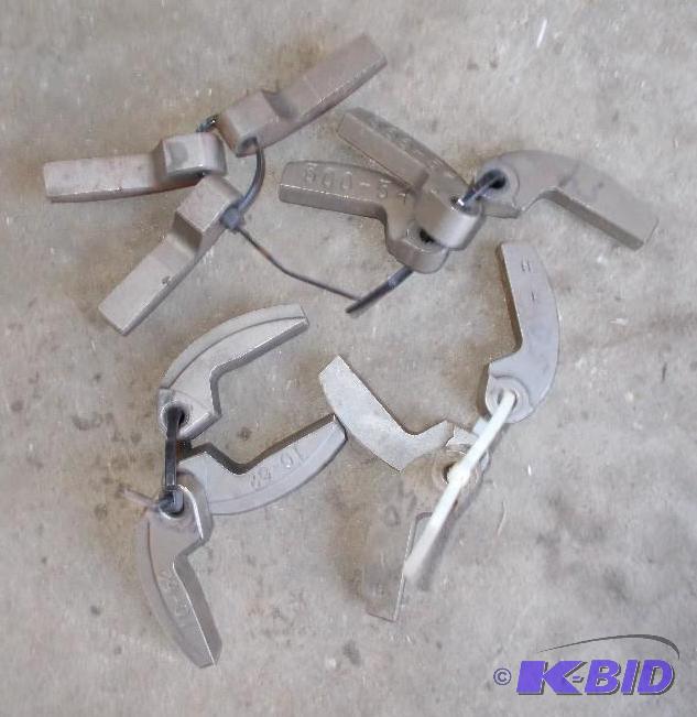 lot 41 image: 4 Sets &nbspPolaris Snow Mobile Clutch Weigh...