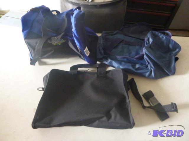 lot 110 image: 3 Small Travel Bags...