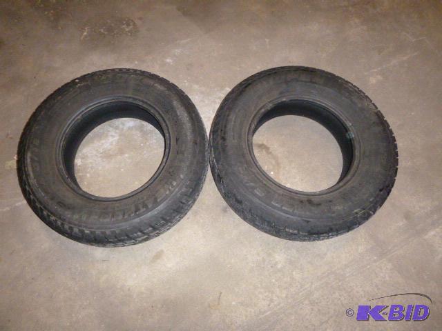 lot 16 image: 2 Cooper Tires Weather Master ST2 Snow Groov...