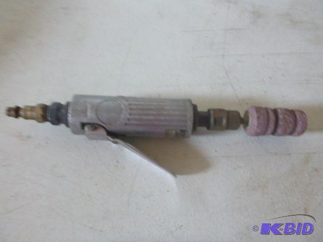 lot 169 image: Campbell Hausfeld Mini Die Grinder Model #102...