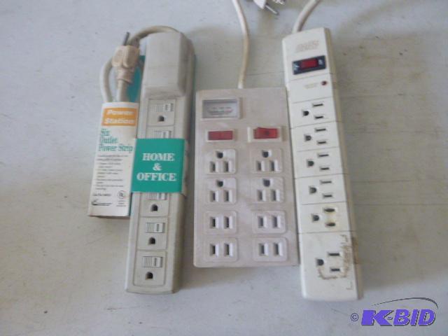 lot 184 image: 2 Power Strips...