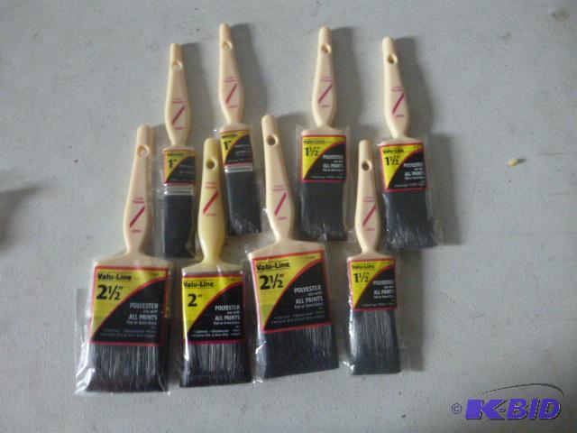 lot 212 image: 8 Paint Brushes 1" to 2 12"...