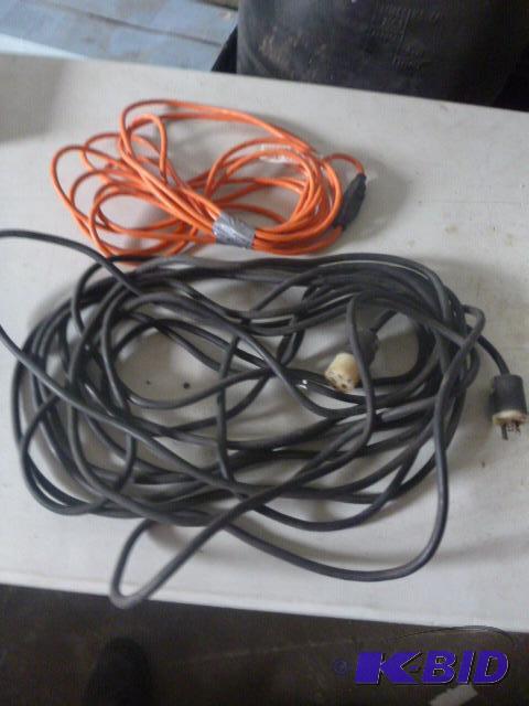 lot 221 image: 2 Extension Cords...