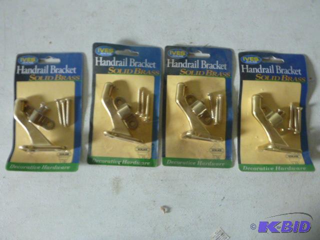 lot 238 image: 4 Schlage&nbspsolid Brass Handrail Brackets...