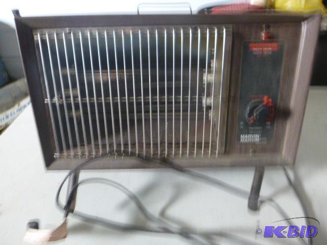 lot 247 image: Marvin Freeze Guard Heater 1,500 watts, teste...
