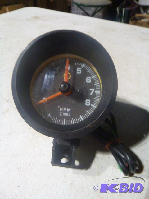 lot 76 image: Equus&nbsp3 14" Tachometer 6058...