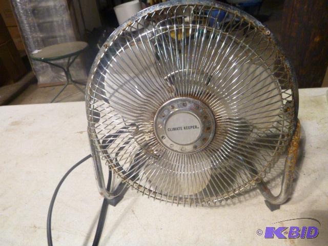 lot 90 image: Climate Keeper Fan Tested and works....