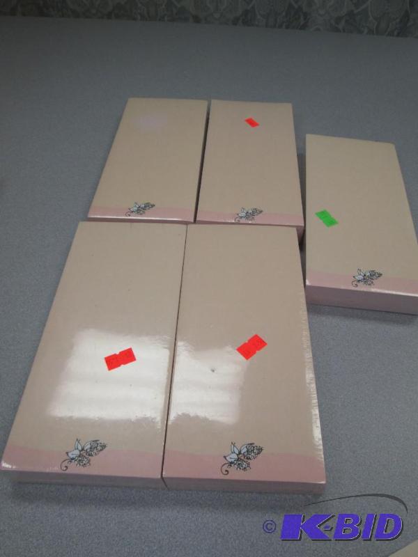 Qty 5 pkg of sheet of paper has 250 in each p...