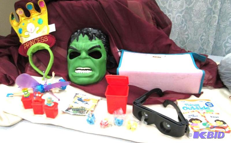 Qty 10 Hulk mask, magnifying glasses and more...