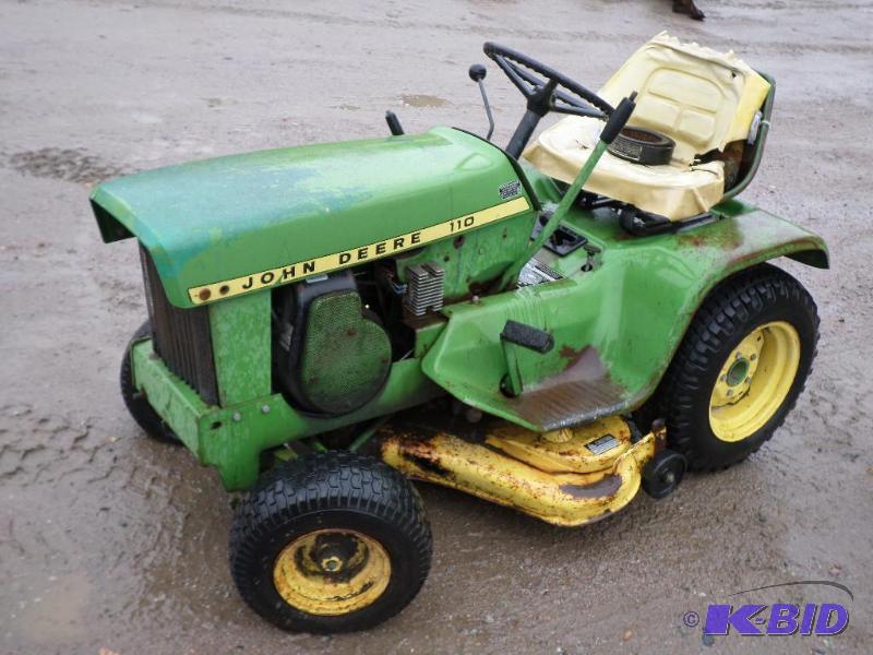 John Deere 110 Tractor (For Parts), 38&quot ...