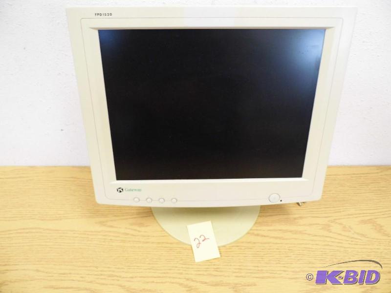 15 Gateway LCD Monitor