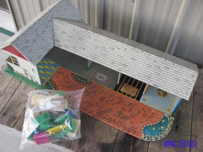 Metal Childrens Dollhouse