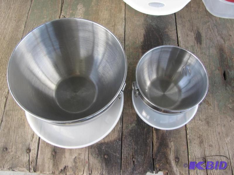 Set of Stainless Steel Mixing Bowls
