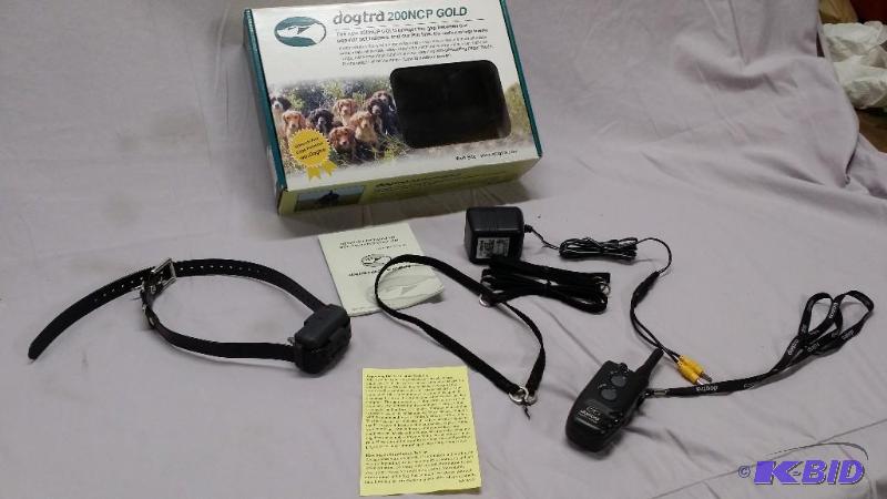 Dogtra 200 NCP gold pet trainer remote contro...