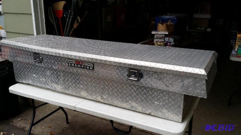 Delta Champion Amuminum Truck box with gas sp...
