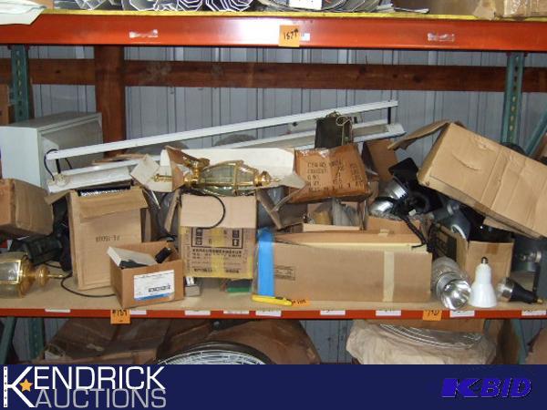 Huge Lot Of Patio Lamps, Stage Lighting, Outdoor Lighting, Ceiling Fixtures and more.
