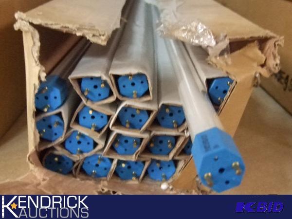 16 - 4 New Light Bulbs F30 T55 835 E4