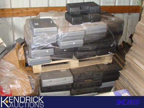 2 Pallets of Customer Return Rechargeable Drills