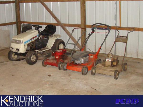 Lot of 4 lawnmowers