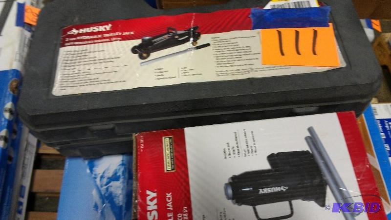 lot 111 image: Trolly Jack AND Bottle Jack. Two items. View ...