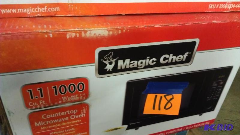 lot 118 image: Microwave oven. Magic Chef countertop style. ...