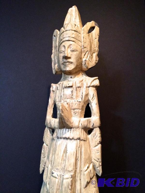 lot 10 image: Tall Asian Wooden Goddess Idol