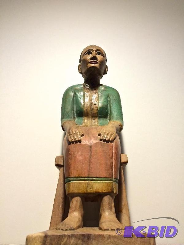 lot 16 image: Hand Carved Exquisite Seated Asian Woman