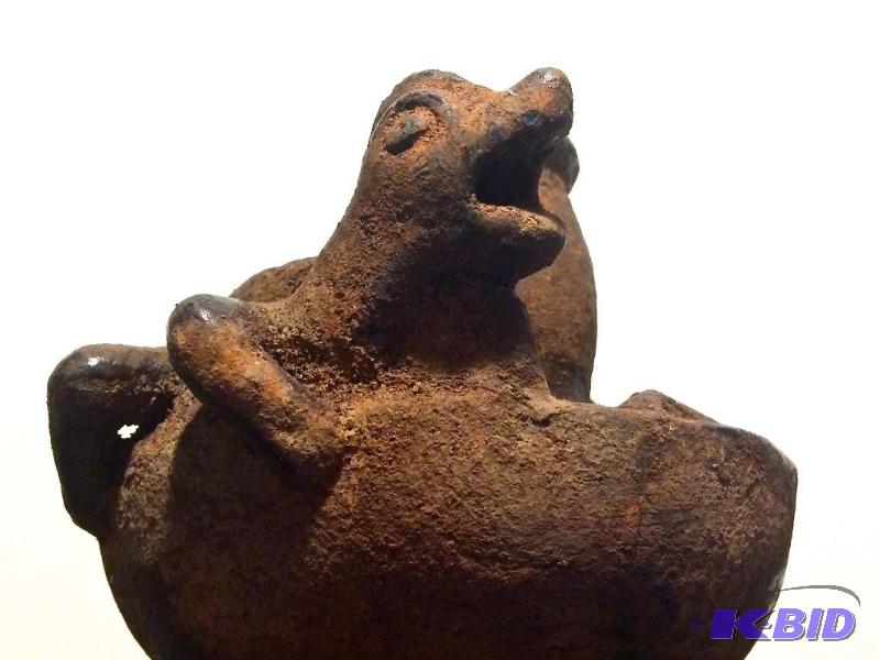 lot 25 image: Unsure what it is but know its really unique